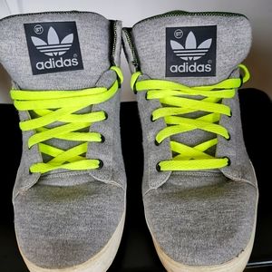 Adidas 10.5 men's shoes